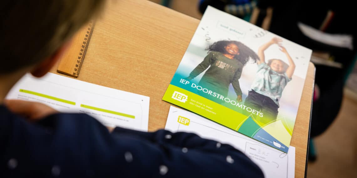 Discussie over doorstroomtoets laait op: hoe gaan scholen in Zuid-Kennemerland ermee om?