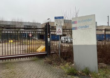 Twee mannen op heterdaad betrapt bij inbraak in Waarderpolder