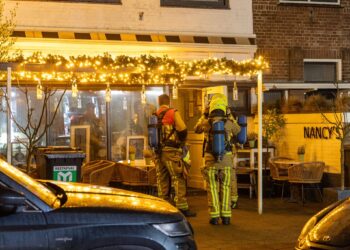 Eigenaar gewond bij brand in restaurant Haarlem-Noord