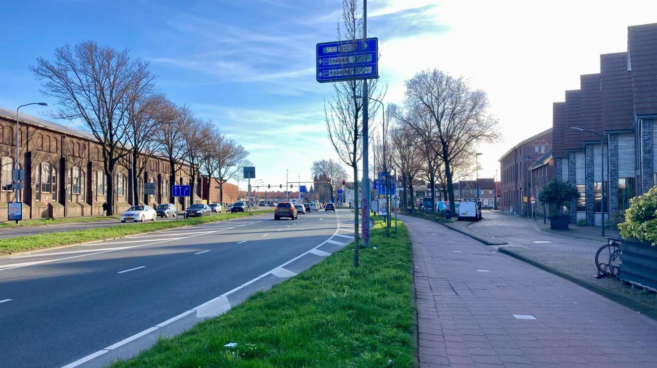 Nieuwe bushaltes op de Gedempte Oostersingelgracht en het Kennemerplein