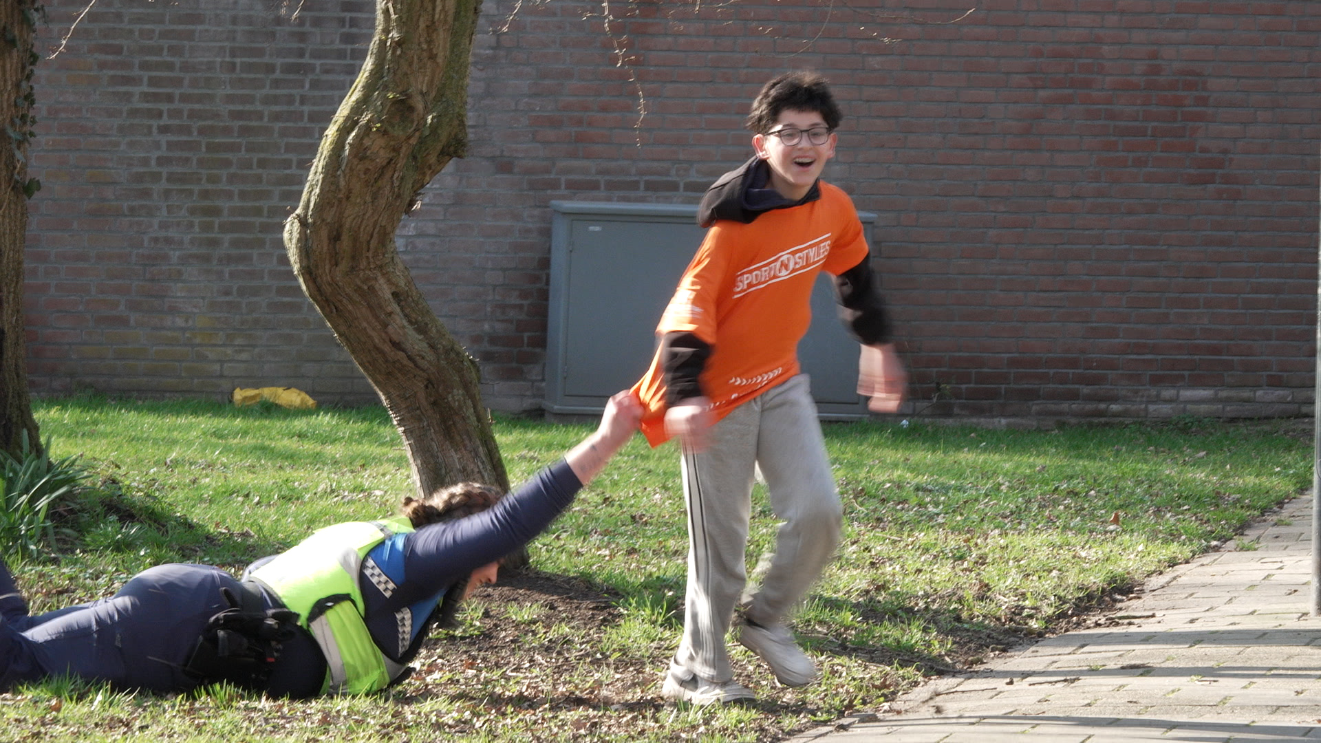 Politie jaagt op jongeren tijdens The Hunt, spel breidt uit naar regio