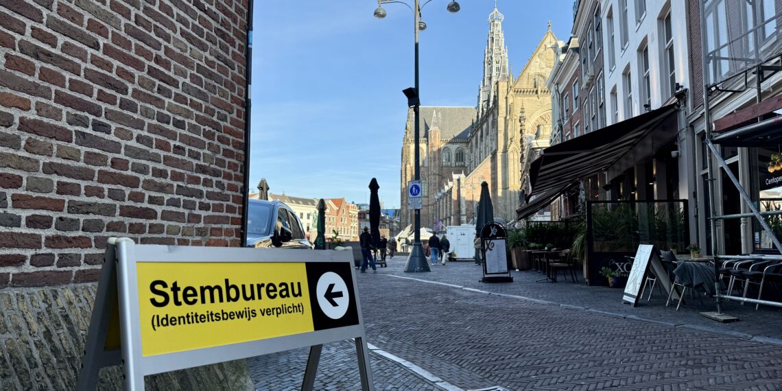 Live: uitslagenavond gemeenteraadsverkiezingen vanuit het stadhuis in Haarlem