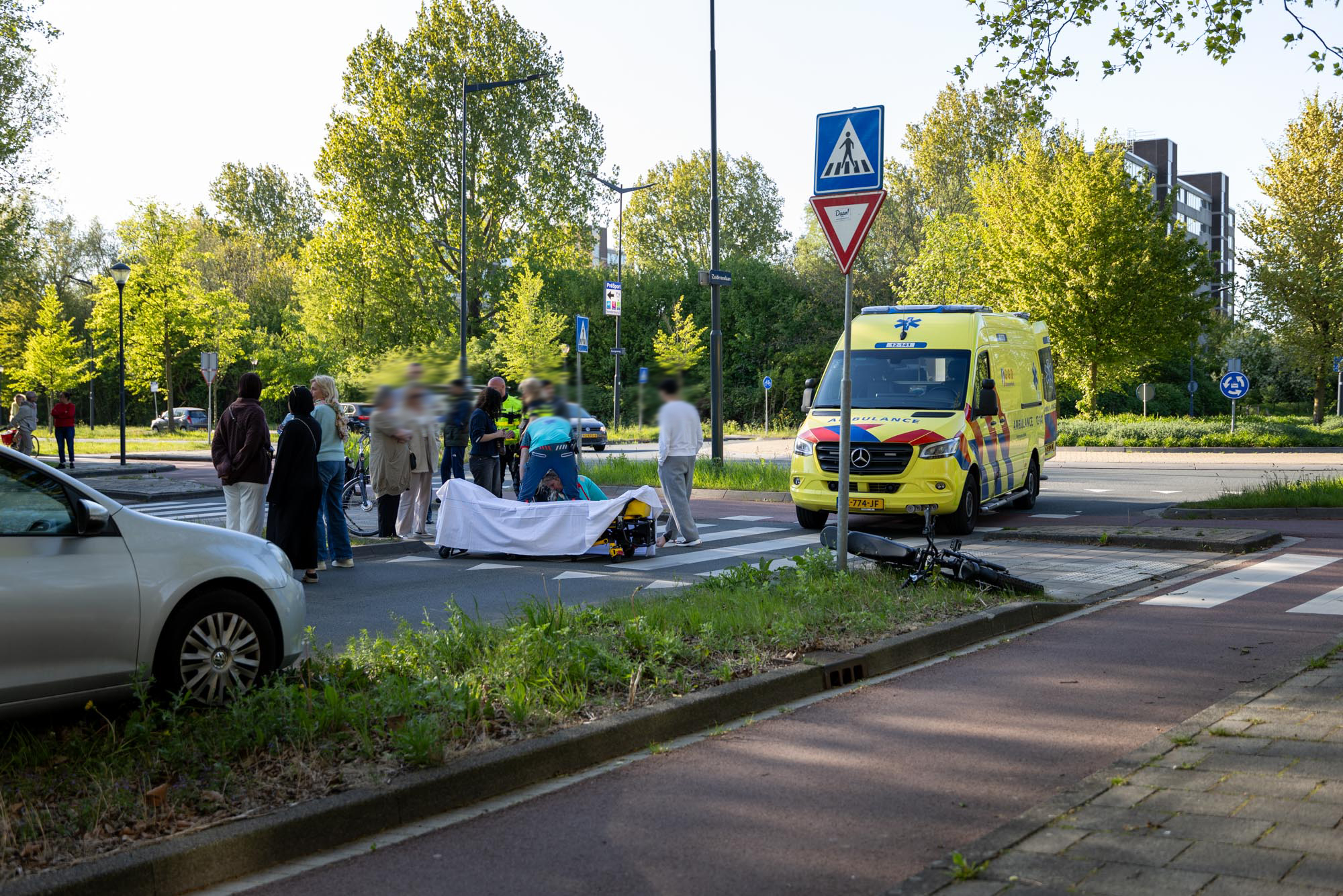 Meisje op fatbike gewond na aanrijding op rotonde Zuiderzeelaan