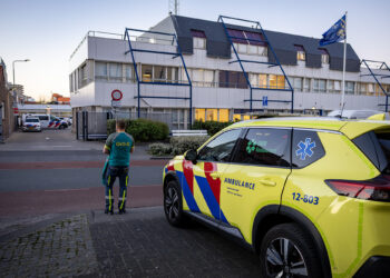 Politieman overleden na incident op bureau Zandvoort