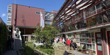 Gravinnehof bestaat 25 jaar: ‘Het is hier net Saint-Tropez aan het Spaarne’