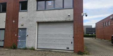 Bedrijfspand in Waarderpolder zes maanden dicht vanwege illegaal gokken en drugs