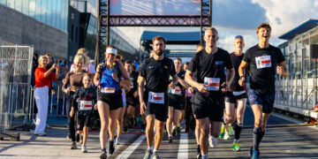 Van 300 km/u naar hardloopschoenen: Circuit Zandvoort decor voor bijzondere sponsorloop