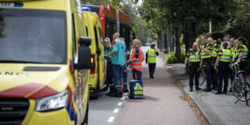 Ernstig ongeval tussen lijnbus en fietser op Heemsteedse Dreef