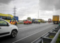 Drie auto’s betrokken bij ongeluk op A9 bij Spaarndam, twee rijstroken dicht