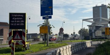 Schipholweg bij Buitenrustbruggen komende dagen dicht: ‘Ga met fiets, OV of werk thuis’