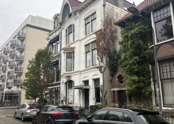 Illegaal seksbedrijf ontdekt aan de Baan in Haarlem, pand drie maanden dicht