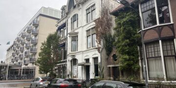 Illegaal seksbedrijf ontdekt aan de Baan in Haarlem, pand drie maanden dicht