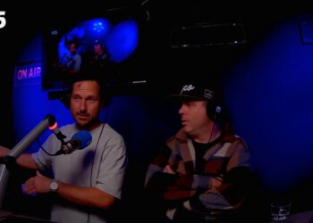 Kijk terug: Haarlemse dj’s naar ADE met eigen wagon op de dance-trein