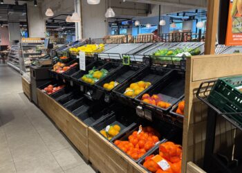 Directeur Albert Heijn Vos over legere schappen: ‘Volgens de media was het een crisis, voor ons was het een storing’